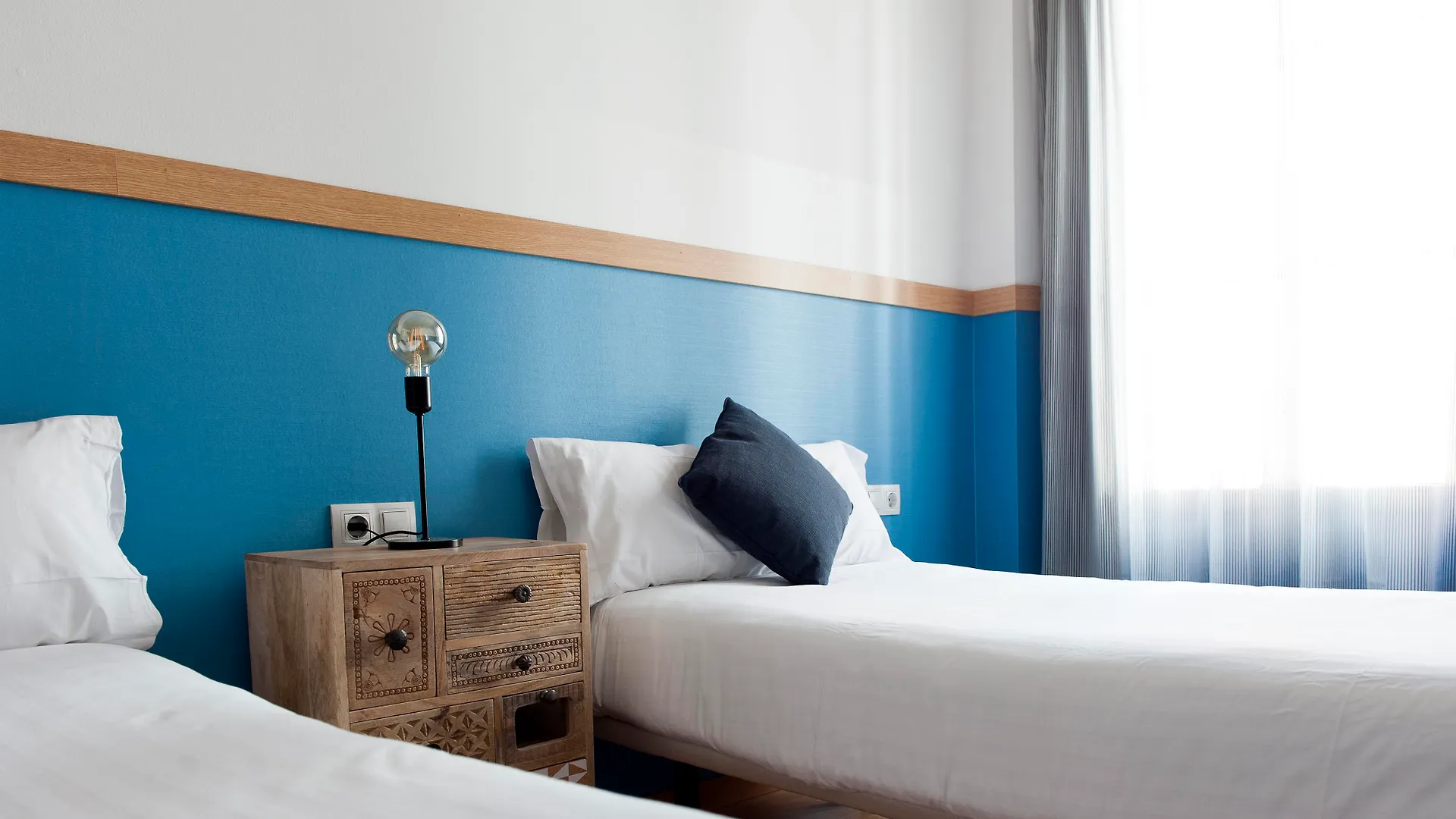 Mh Apartments Ramblas Barcelona 0*,  Spain
