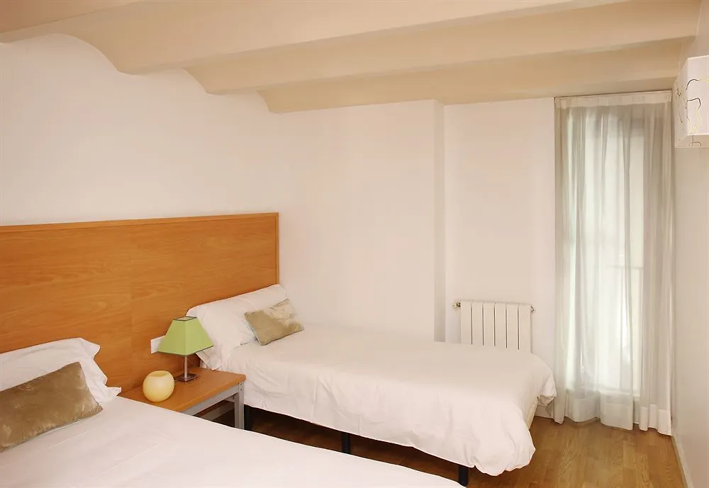 Mh Apartments Ramblas Barcelona