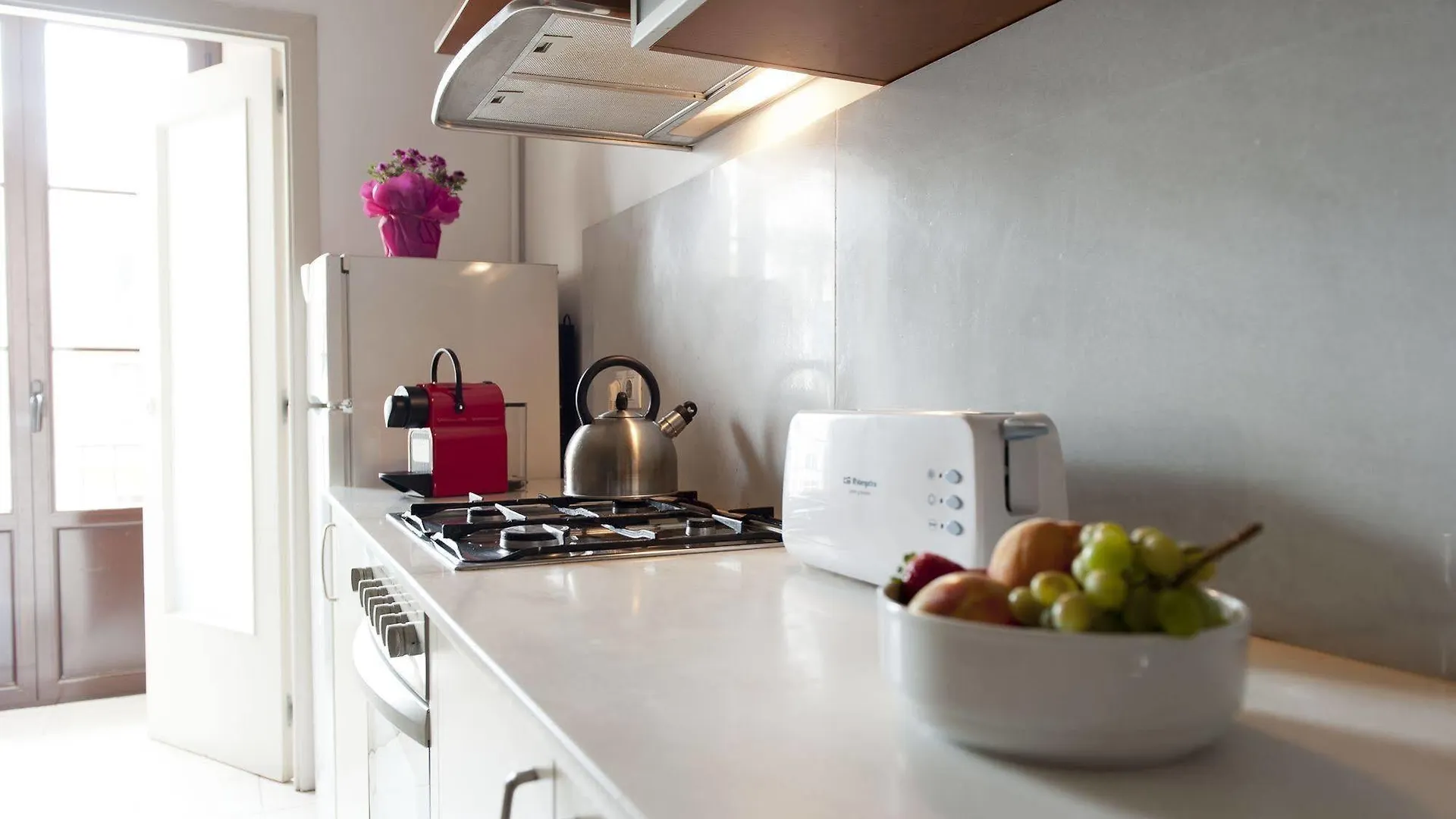 Mh Apartments Ramblas Barcelona